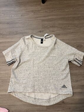 adidas Light Heather Gray Cropped Athletic Top with Grey Stripes